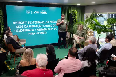 notícia: Projeto do Governo do Pará de casas ecológicas com tijolo de caroço de açaí é apresentado na COP 30