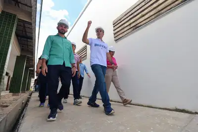 notícia: Governador Helder Barbalho visita obras da Policlínica e do Hospital Materno Infantil de Breves