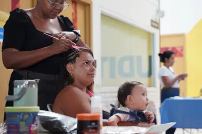 notícia: Feira de Empreendedores valoriza cultura afro-brasileira no Centro Integrado de Inclusão e Reabilitação