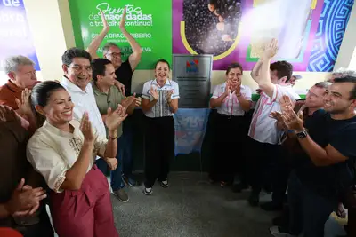 notícia: Governo do Pará entrega Feira do Açaí e da Farinha em Oeiras do Pará