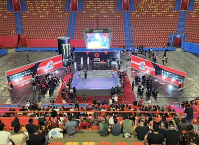 notícia: Mangueirinho recebe 1ª edição do Fight Zone e estreia da Arena de Combate Pit no Brasil