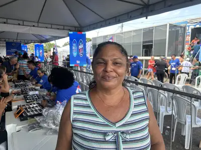 notícia: Governo do Pará leva mais de 30 serviços de saúde e cidadania para Outeiro, em Belém