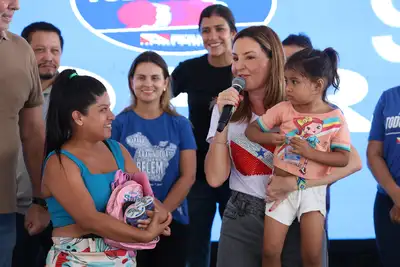 notícia: Governo do Pará leva mais de 30 serviços de saúde e cidadania para Outeiro, em Belém