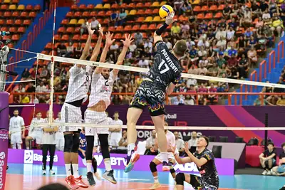 notícia: Festa nas arquibancadas marca abertura do Mundial de Clubes de Vôlei em Belém