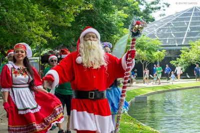 notícia: Mangal das Garças celebra Natal com Papai Noel, solidariedade e motivação ambiental