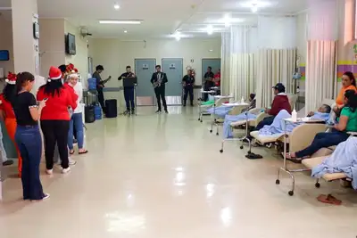 notícia: Terapia para a alma: Unacon de Tucuruí promove sessão de musicoterapia para celebrar o Natal com pacientes oncológicos