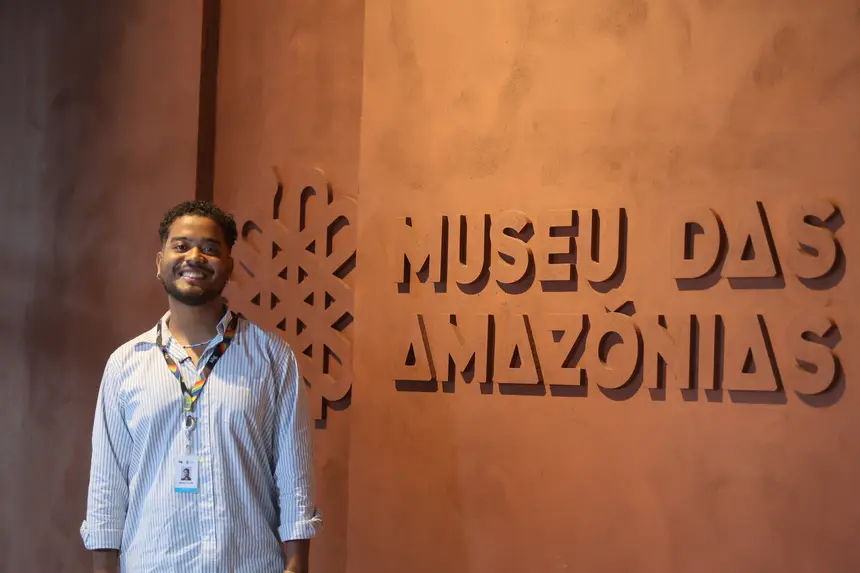 Emerson Caldas - coordenador de educação e atendimento do Museu das Amazônias <div class='credito_fotos'>Foto: Bruno Cruz / Ag. Pará &nbsp;&nbsp;|&nbsp;&nbsp; <a href='/midias/2026/originais/20260105120826-GF00026010-F00482293.jpg' download><i class='fa-solid fa-download'></i> Download</a></div>