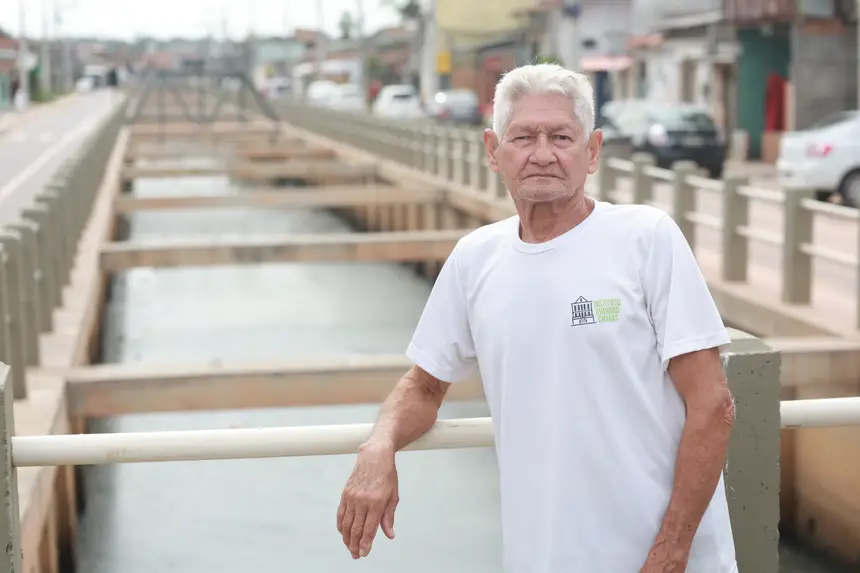 Arnaldo Santos, laboratorista <div class='credito_fotos'>Foto: Marcelo Lelis / Ag. Pará &nbsp;&nbsp;|&nbsp;&nbsp; <a href='/midias/2026/originais/20260107105523-GF00026012-F00482325.jpg' download><i class='fa-solid fa-download'></i> Download</a></div>