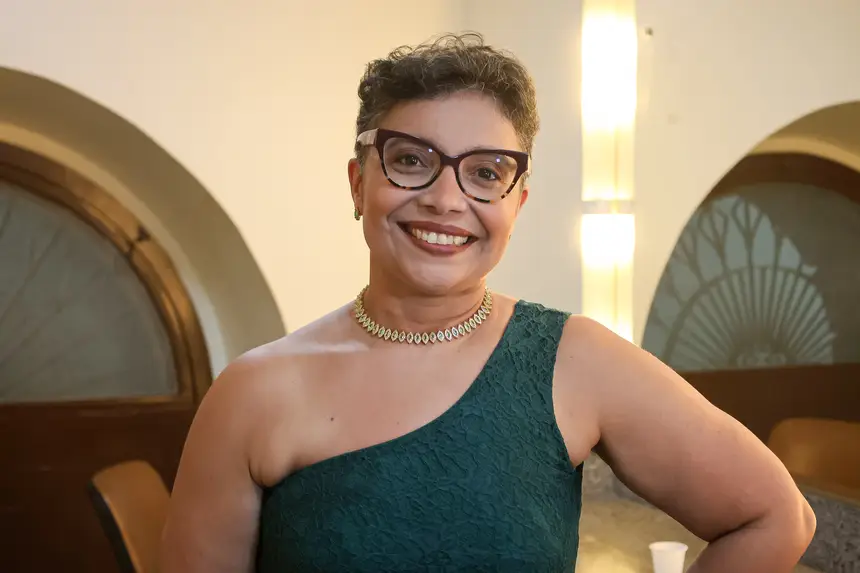 Adriana Azulay - Pianista <div class='credito_fotos'>Foto: Bruno Cecim / Ag. Pará &nbsp;&nbsp;|&nbsp;&nbsp; <a href='/midias/2026/originais/20260110001715-GF00026035-F00483326.jpg' download><i class='fa-solid fa-download'></i> Download</a></div>