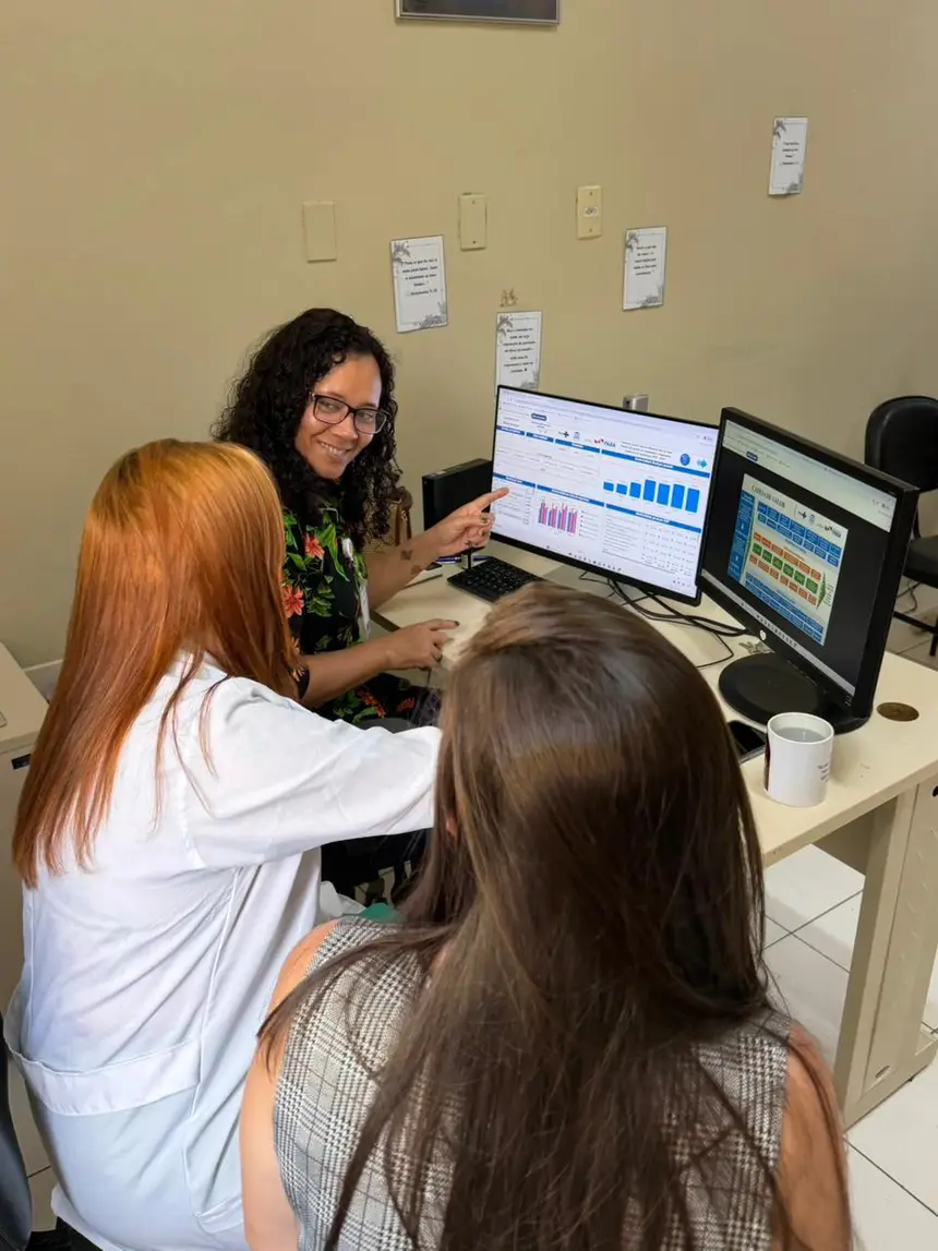 Produto do Mestrado de Camila Negrão sendo usado no SUS