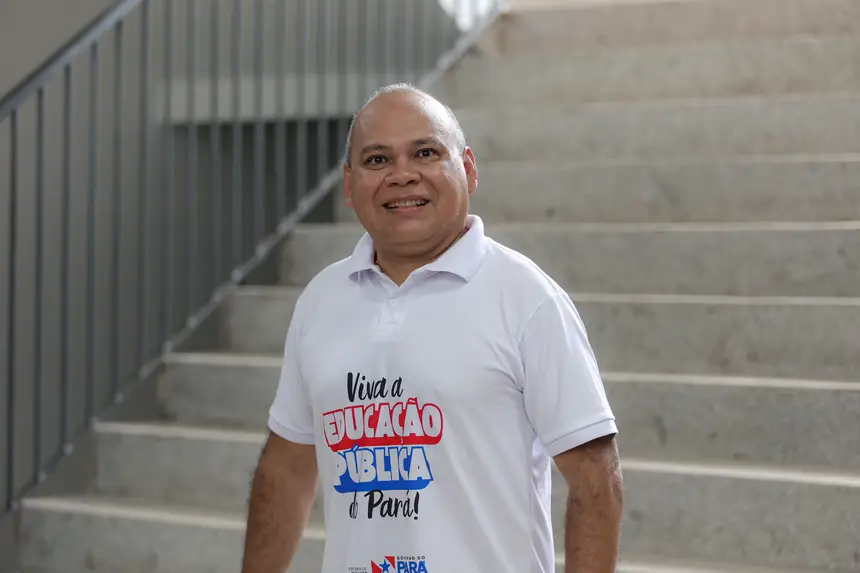 Júlio Meireles - secretário-adjunto