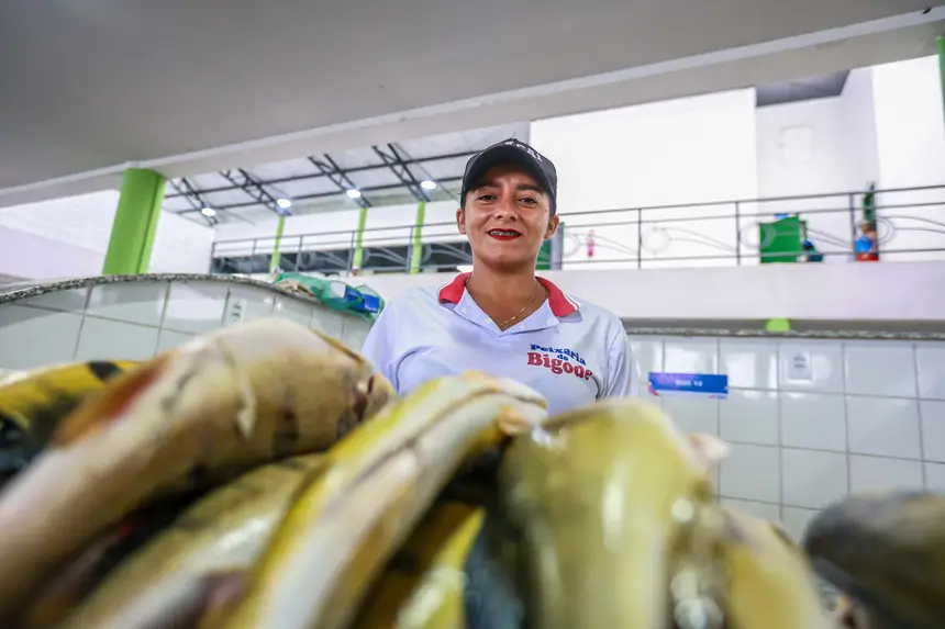 Karol Cardoso, peixeira <div class='credito_fotos'>Foto: Marcelo Lelis / Ag. Pará &nbsp;&nbsp;|&nbsp;&nbsp; <a href='/midias/2026/originais/20260122104437-GF00026113-F00486211.jpg' download><i class='fa-solid fa-download'></i> Download</a></div>