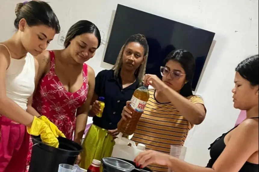 Daryana Santos aprendeu a produzir sabão ecológico com óleo reaproveitado e compartilhou esse aprendizado para além da comissão: transformou a prática em ação no dia a dia e também na faculdade, mostrando que pequenas atitudes geram grandes impactos