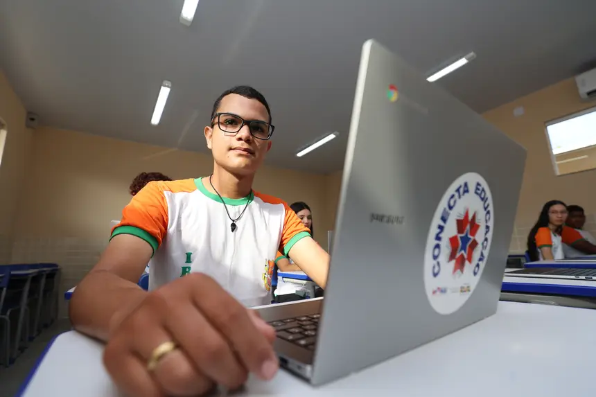 Guilherme Barbosa, 17 anos. 3º ano