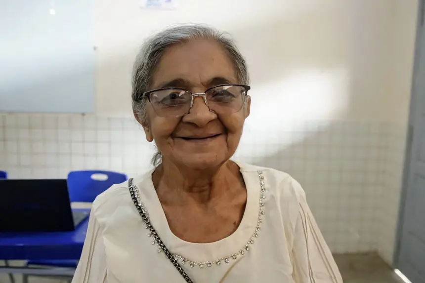 Raimunda Barbosa, professora de Tailândia 