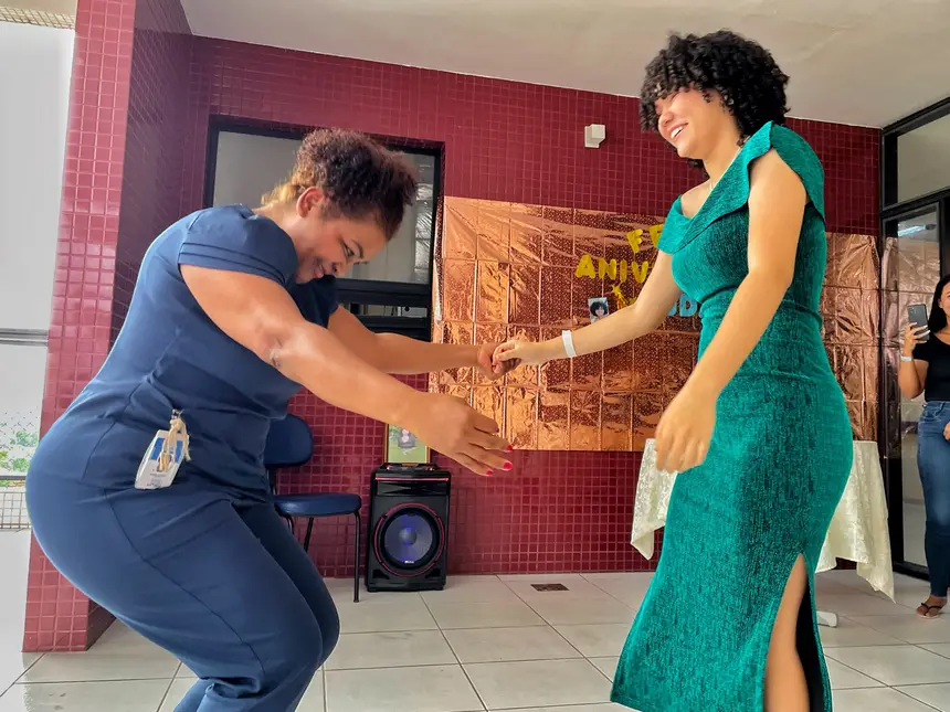 ''Será inesquecível'', afirma adolescente que ganhou surpresa no HRAS