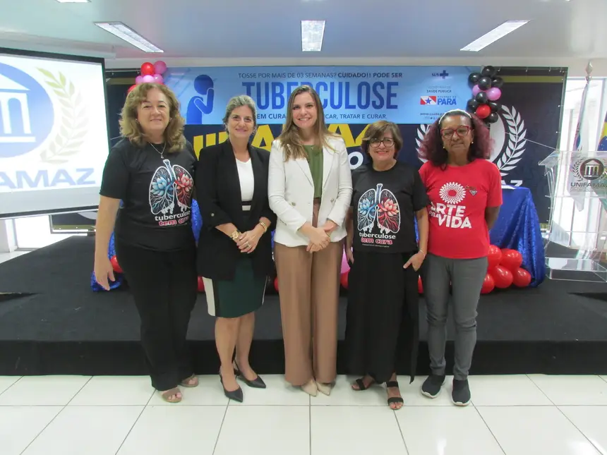 Integrantes da mesa de abertura do seminário