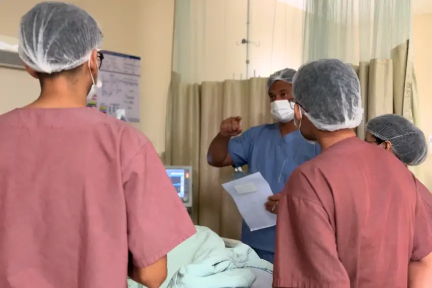 Acompanhamento multiprofissional ocorre da admissão à alta