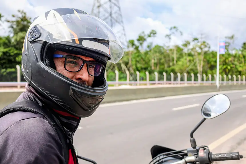 Bruno Oliveira, funcionário público