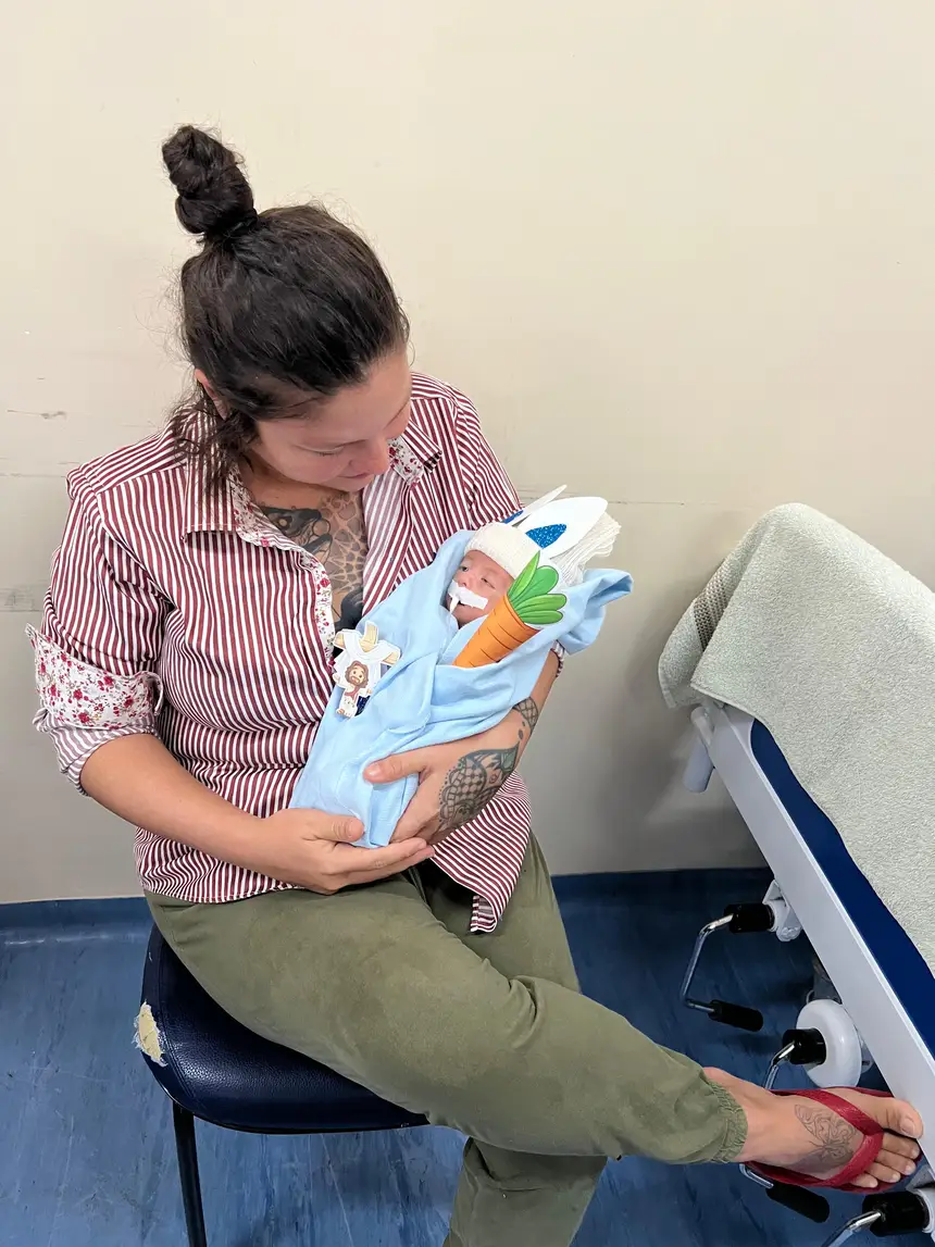 Sarah e o filho Cosmos: experiência com mais leveza