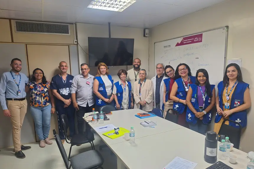 HRBA recebeu equipe da CET