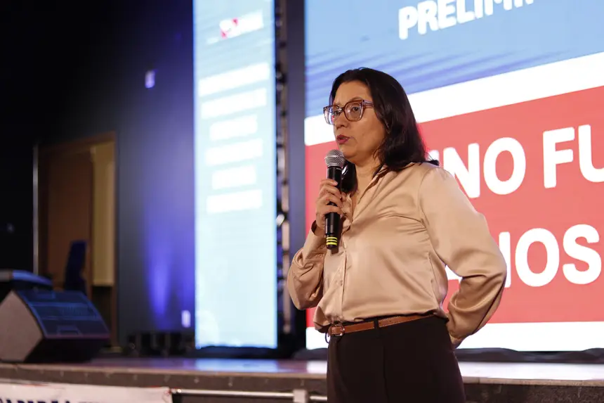 Carla Reis, diretora do programa Alfabetiza Pará