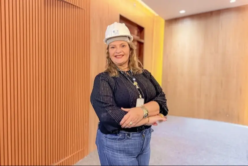 Nathalia Neves, coordenadora da engenharia e arquitetura predial