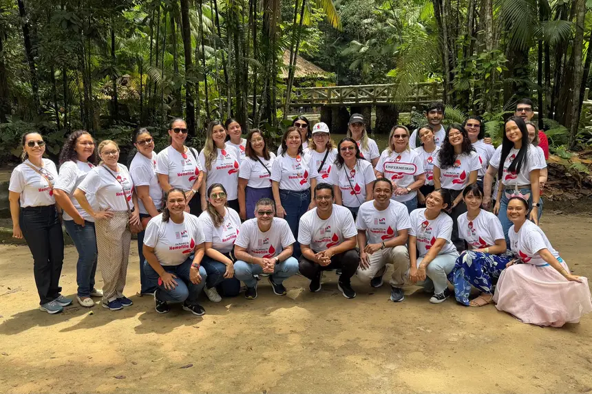     Equipe reforçou orientações sobre sinais e acompanhamento da hemofilia.