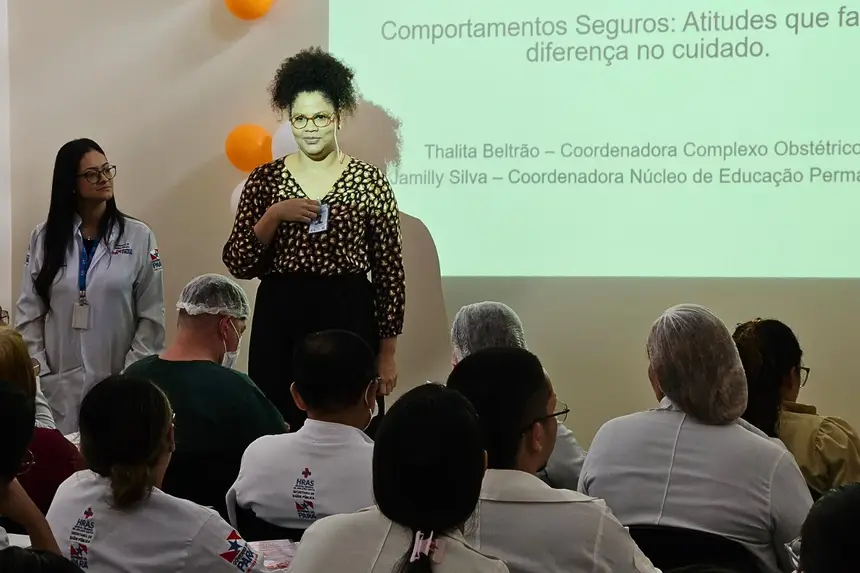 Simpósio no HRAS reforça atitudes e comportamentos seguros na assistência 