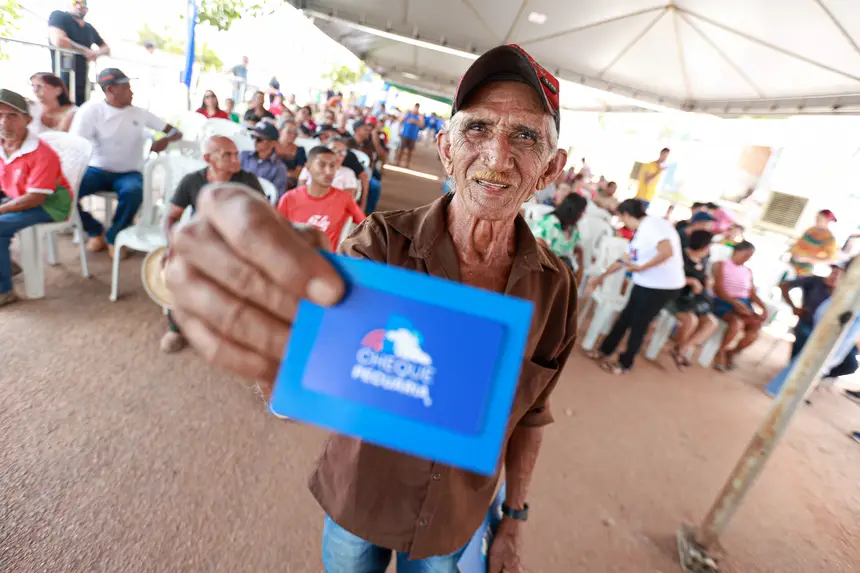 Francisco do Vale Pedrosa, agricultor <div class='credito_fotos'>Foto: Marcelo Lelis / Ag. Pará &nbsp;&nbsp;|&nbsp;&nbsp; <a href='/midias/2026/originais/20260513141541-GF00027076-F00520805.jpg' download><i class='fa-solid fa-download'></i> Download</a></div>