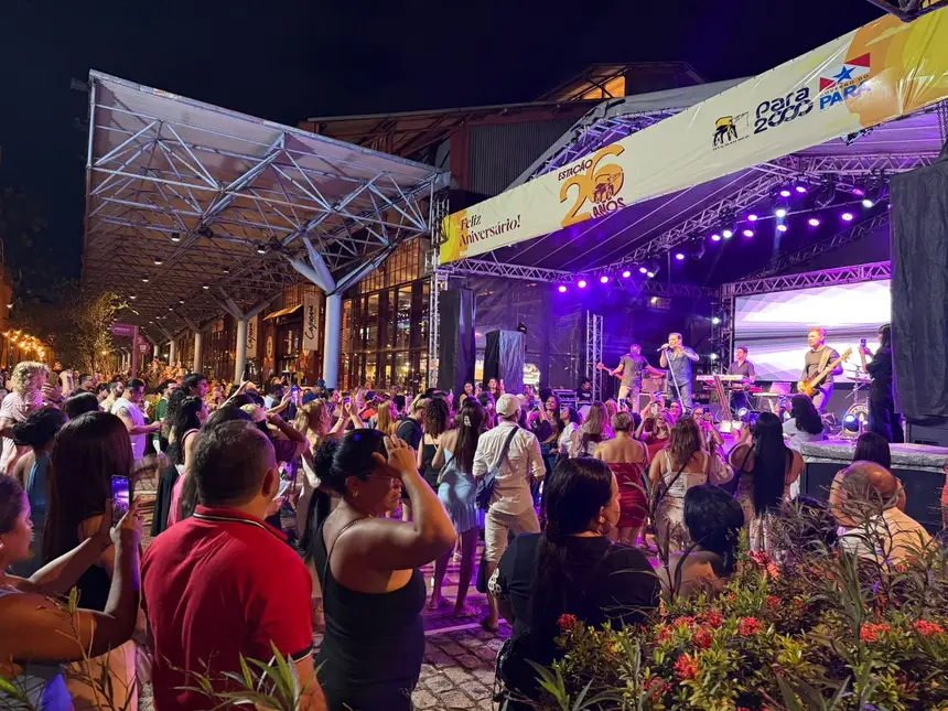 Show de Markinho Duran marca última noite de comemorações
