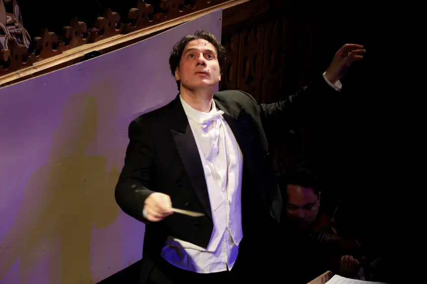 Regente Miguel de Campos Neto é também o diretor artístico do Festival de Ópera 