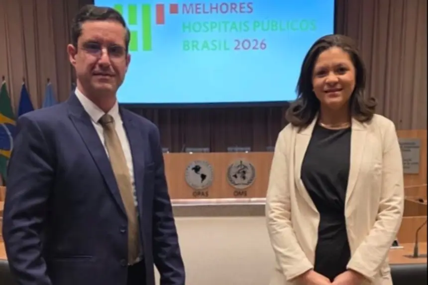 diretor executivo do HJB, Giovani Merenda; e a diretora executiva do HRPM, Jusciely Machado