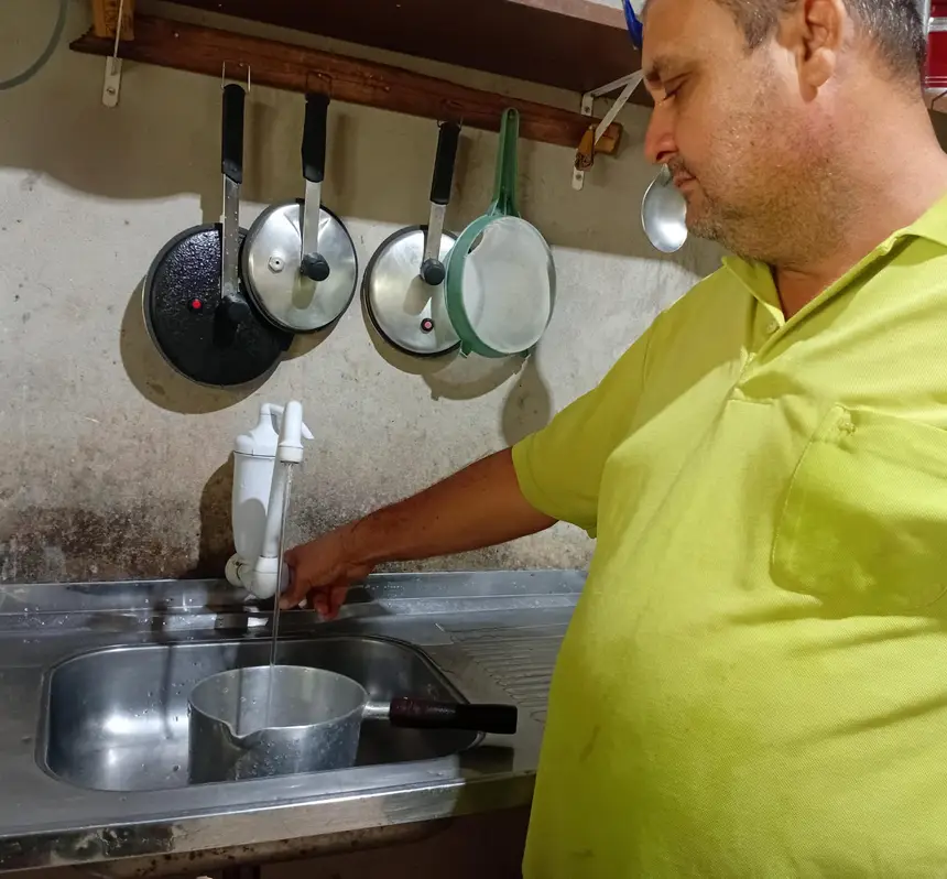 Morador da comunidade Santa Rosa, em Santarém, Ranilson Raniere