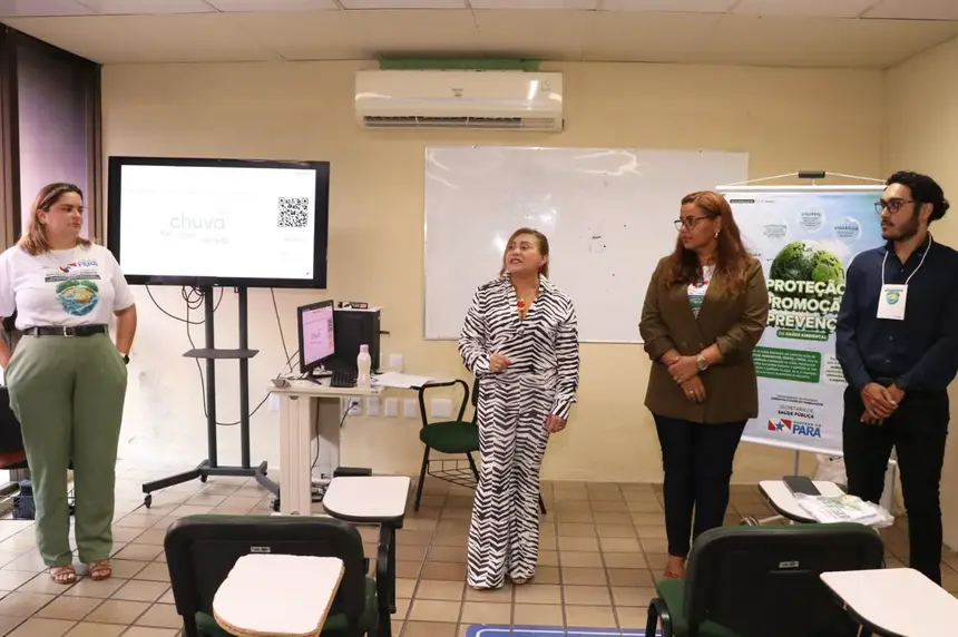 Ao centro, a diretora de Vigilância em Saúde da Sespa, Rosiana Nobre