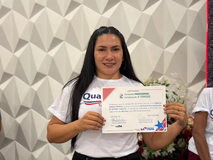 aluna Fabrícia Pedroso concluiu o curso de Instrutor de Elaboração de Roteiros Turísticos