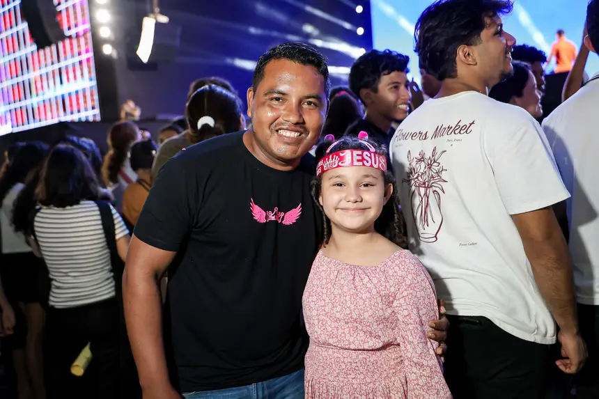 Janilson Mendes, 33 anos, morador de Icoaraci) Sophia Ribeiro, 8 anos. Fã da Juliany Souza (sobrinha do Janilson)
