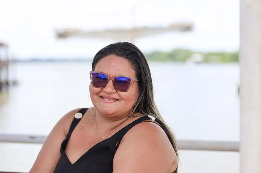 Fabiana Almeida, atendente de farmacia.