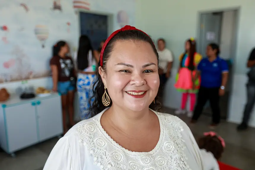 Eline da Silva Borges (diretora)