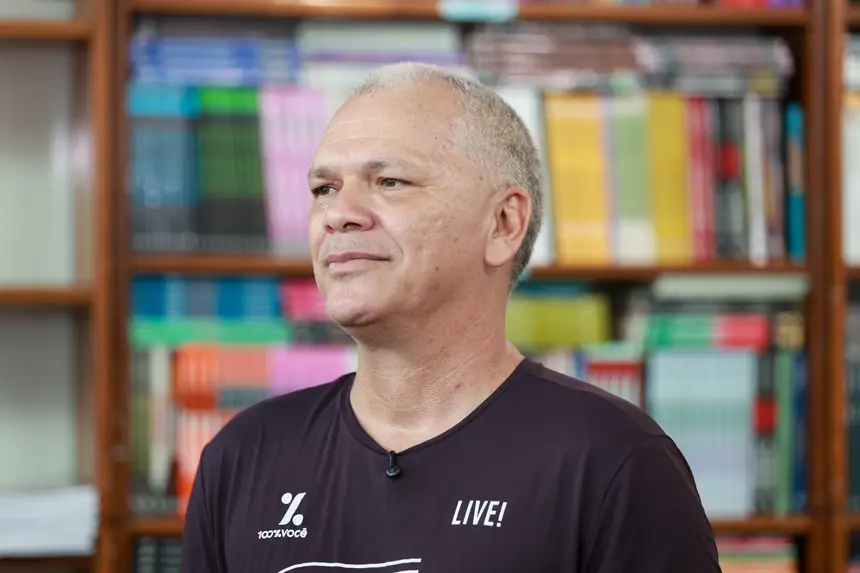 Ciro Mangas - Livraria didática <div class='credito_fotos'>Foto: Bruno Cruz / Ag. Pará &nbsp;&nbsp;|&nbsp;&nbsp; <a href='/midias/2026/originais/20260828113503-GF00027706-F00542287.jpg' download><i class='fa-solid fa-download'></i> Download</a></div>
