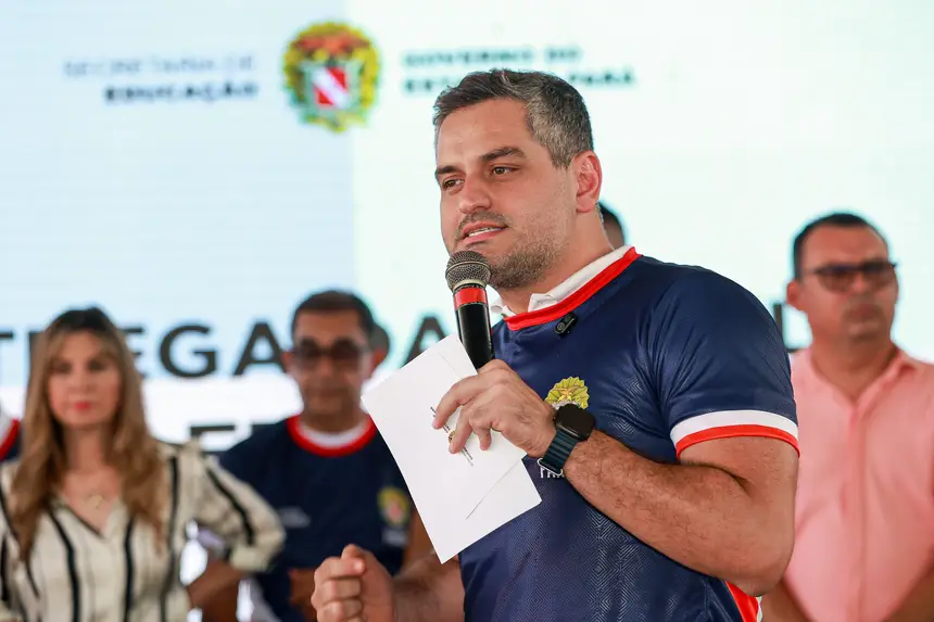 Ricardo Sefer - secretário de estado de educação <div class='credito_fotos'>Foto: Bruno Cruz / Ag. Pará &nbsp;&nbsp;|&nbsp;&nbsp; <a href='/midias/2026/originais/20260911154743-GF00027804-F00545625.jpg' download><i class='fa-solid fa-download'></i> Download</a></div>