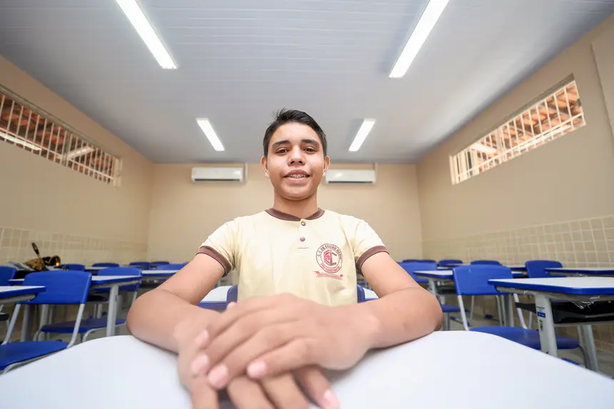 Joelison da Silva Monteiro - estudante da 3ª série do ensino médio <div class='credito_fotos'>Foto: Bruno Cruz / Ag. Pará &nbsp;&nbsp;|&nbsp;&nbsp; <a href='/midias/2026/originais/20260911154853-GF00027804-F00545666.jpg' download><i class='fa-solid fa-download'></i> Download</a></div>