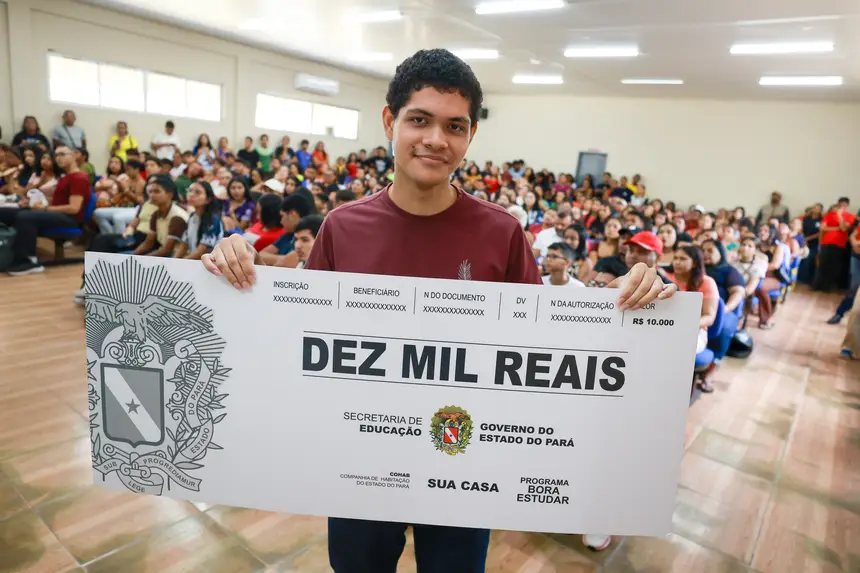 Alexandre Marcelino - estudante da Escola Estadual Honorato Filgueiras