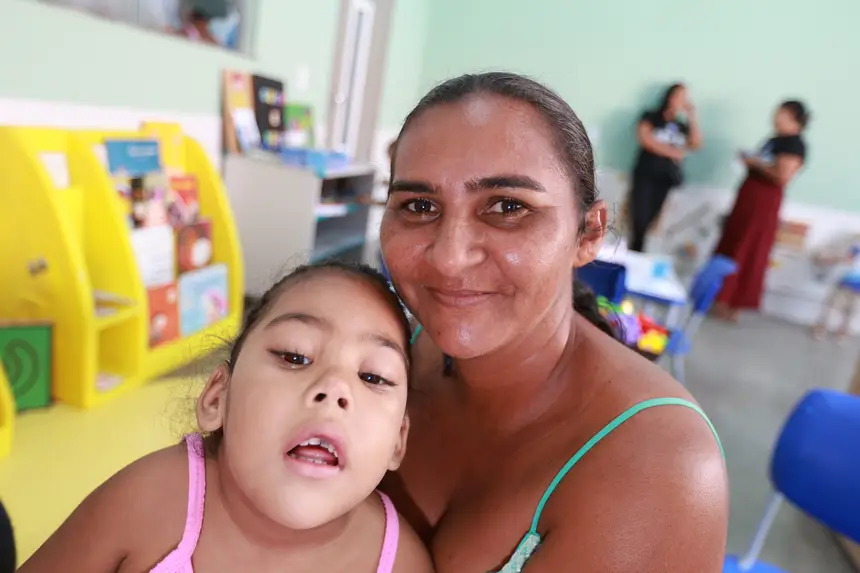 Antônia Silva, mãe da Eloá <div class='credito_fotos'>Foto: Marcelo Lelis / Ag. Pará &nbsp;&nbsp;|&nbsp;&nbsp; <a href='/midias/2026/originais/20260922093843-GF00027839-F00547095.jpg' download><i class='fa-solid fa-download'></i> Download</a></div>