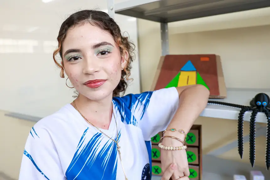 Maria Eloiza Brito da silva, estudante <div class='credito_fotos'>Foto: Marcelo Lelis / Ag. Pará &nbsp;&nbsp;|&nbsp;&nbsp; <a href='/midias/2026/originais/20260930174306-GF00027868-F00548612.jpg' download><i class='fa-solid fa-download'></i> Download</a></div>