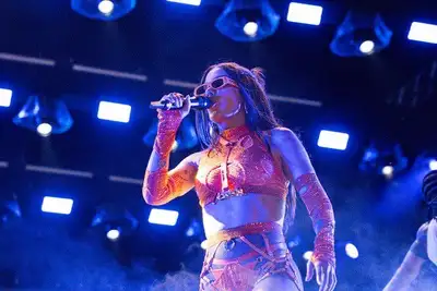 notícia: Anitta escolhe Belém para abrir turnê nacional com show lotado no Mangueirão