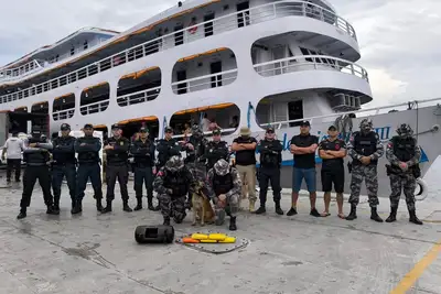 notícia: Base Fluvial Candiru apreende cerca de 5 quilos de skank em fiscalização em Oriximiná