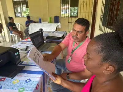 notícia: Emater faz mutirão de emissão de Cadastro Nacional de Agricultura Familiar em quilombo de São Miguel do Guamá 