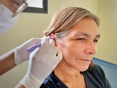 notícia: Hospital Abelardo Santos oferece auriculoterapia e amplia cuidado humanizado aos pacientes