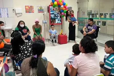 notícia: Roda de conversa com atletas profissionais inspira pacientes do Oncológico Infantil